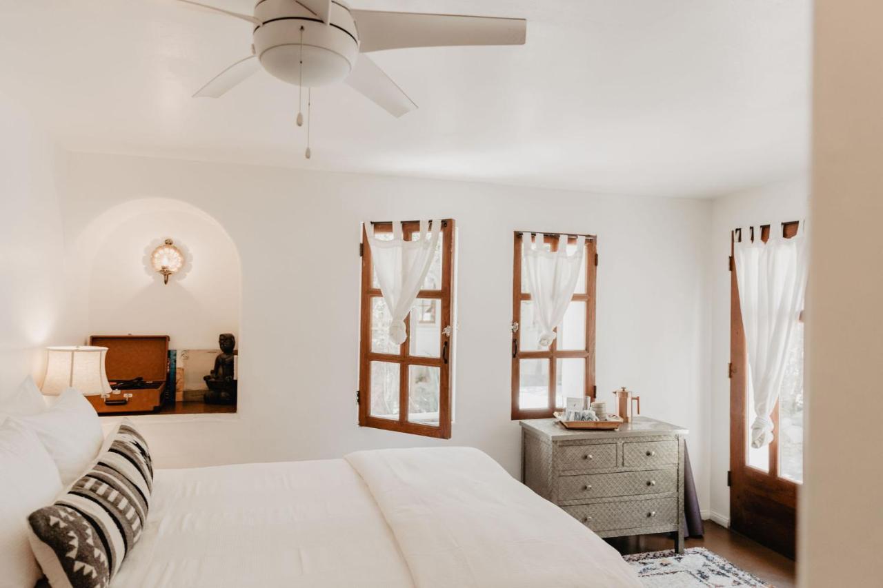 Korakia Pensione Palm Springs Bagian luar foto